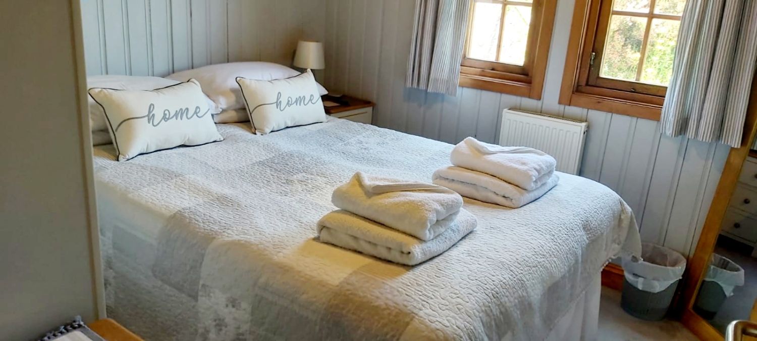 Pine bedroom